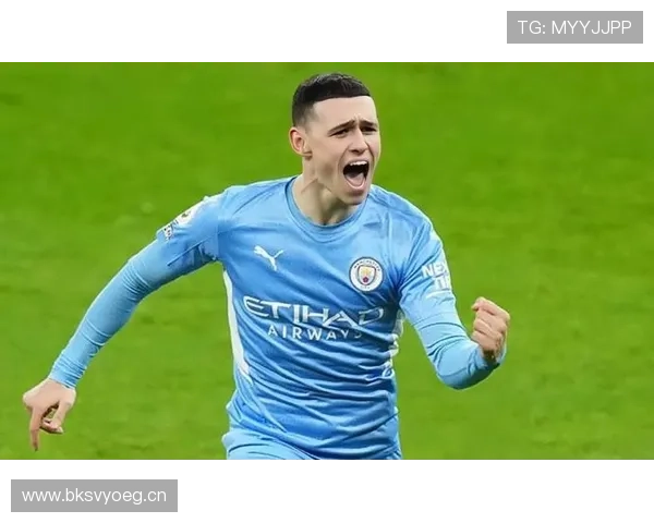 福登在曼城战术体系中的角色放大效应如何体现