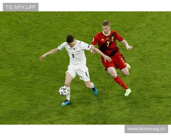 罗德里与若日尼奥中场节奏掌控能力对比分析 罗德里与若日尼奥中场节奏掌控能力对比分析